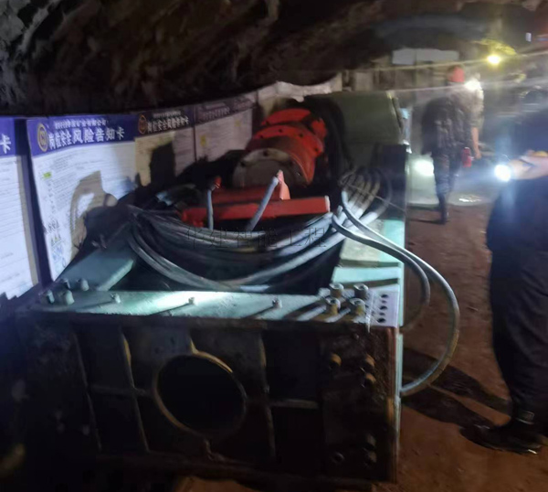 天井鉆機(jī)和配套設(shè)備 天井鉆機(jī)和配套設(shè)備